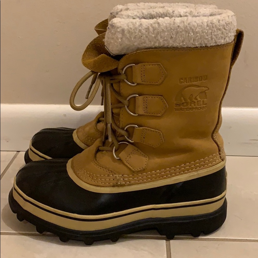 Sorel Caribou snow boots, size 7